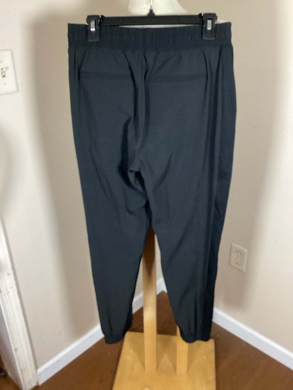 Athleta Brooklyn Jogger Pants Textured Black Size 6 - Picture 3 of 3
